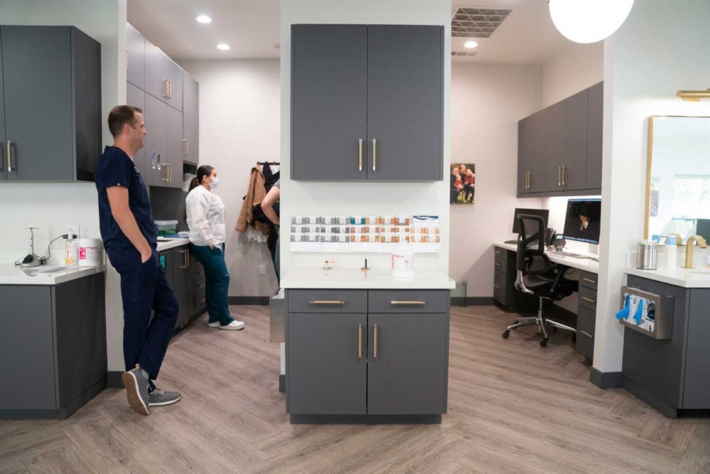 Treatment support area
